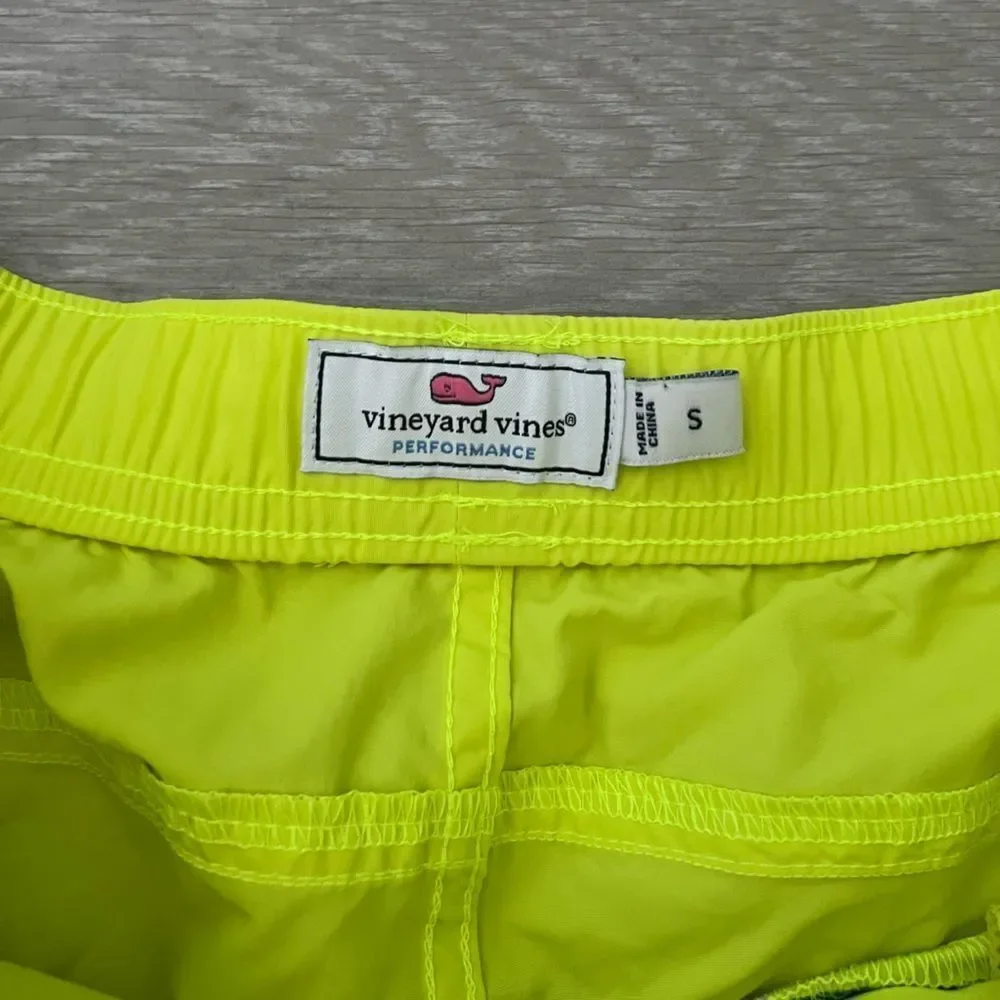 VINEYARD VINES 3 1/2 Inch Performance Weekend Shorts Size S